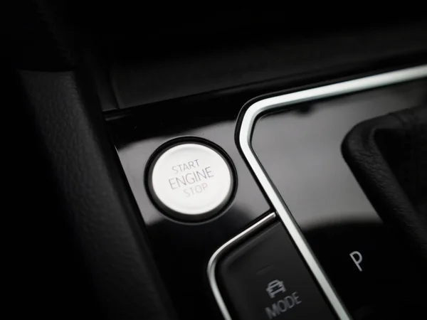Volkswagen Passat (2022) — foto 20 van 48