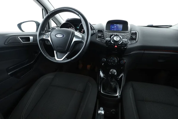 Ford Fiesta (2015) — foto 4 van 16