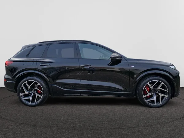 AUDI Q6 e-tron (2026) — foto 10 van 20