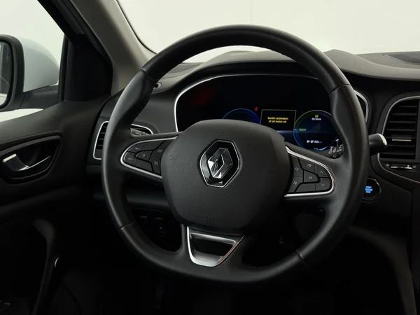 RENAULT Megane (2022) — foto 14 van 30