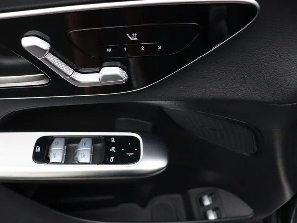 Mercedes-Benz GLC (2025) — foto 30 van 30