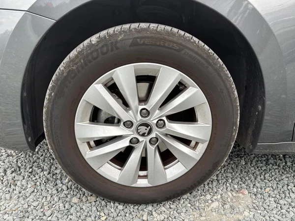 SKODA Octavia Combi (2025) — foto 17 van 24