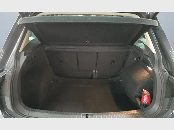 Volkswagen Tiguan (2021) — foto 22 van 30