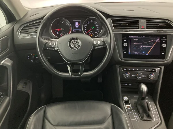 VOLKSWAGEN Tiguan Allspace (2021) — foto 31 van 36
