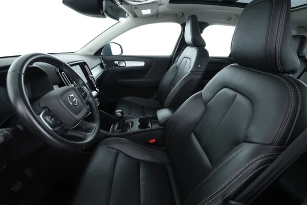 Volvo XC40 (2021) — foto 16 van 16