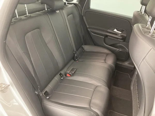 MERCEDES-BENZ B 180 (2022) — foto 24 van 36