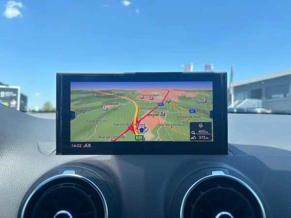 AUDI Q2 (2023) — foto 8 van 31
