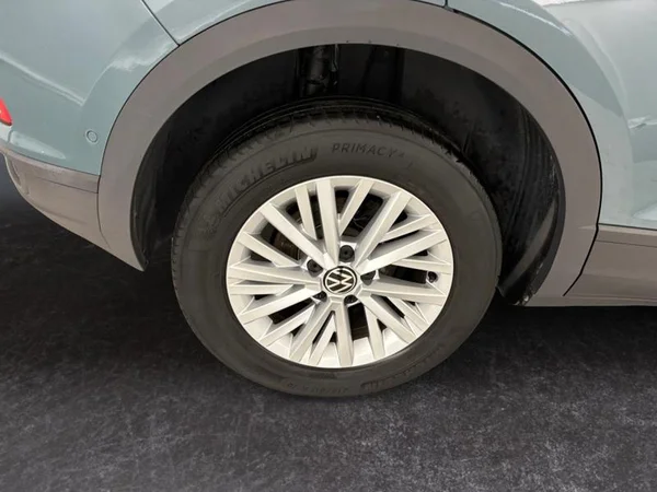 VOLKSWAGEN T-Roc (2022) — foto 4 van 33
