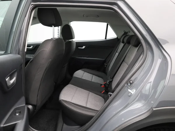 Kia Stonic (2022) — foto 2 van 37