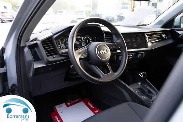 Audi A1 (2024) — foto 2 van 32