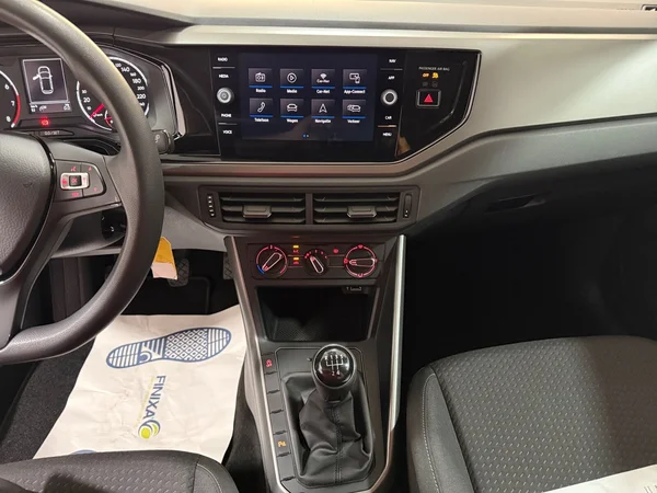 Volkswagen Polo (2018) — foto 11 van 28
