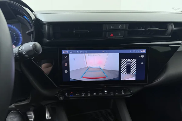 Alfa Romeo Junior (2025) — foto 5 van 20