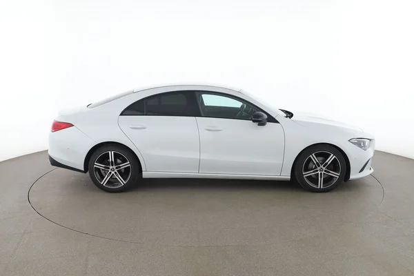 Mercedes-Benz CLA-Klasse (2022) — foto 13 van 16