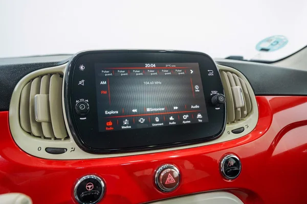 Fiat 500 (2019) — foto 17 van 50
