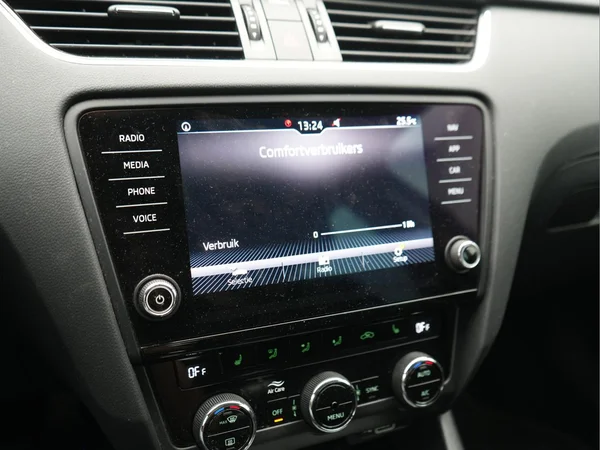 SKODA Octavia Combi (2020) — foto 21 van 38
