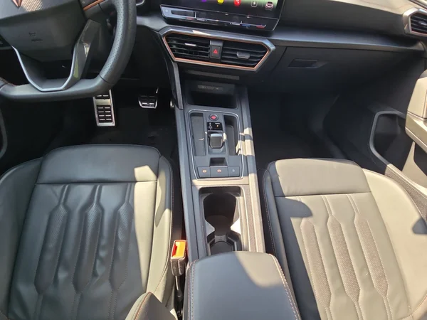 CUPRA Leon ST (2023) — foto 19 van 23