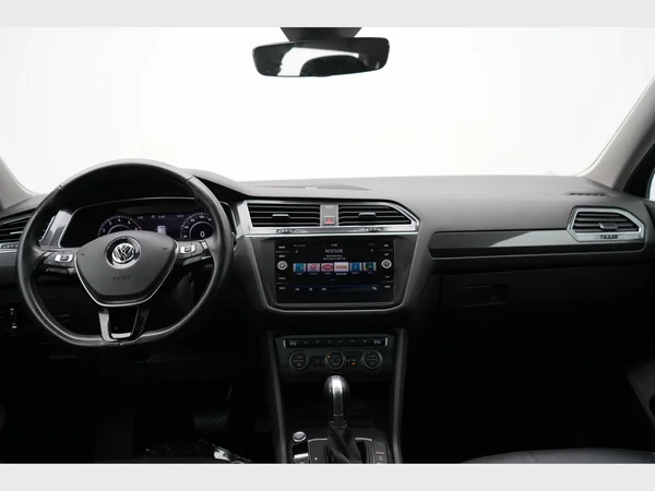 VOLKSWAGEN Tiguan Allspace (2018) — foto 19 van 32