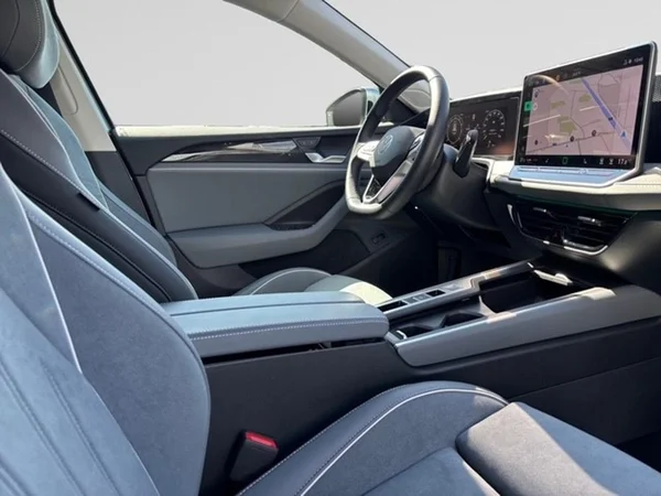 VOLKSWAGEN Passat SW (2025) — foto 19 van 25