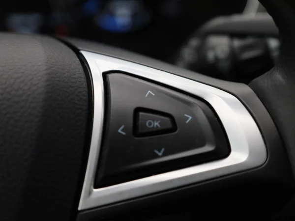Ford S-Max (2022) — foto 20 van 39