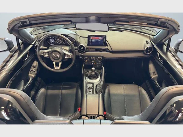 Mazda MX-5 (2023) — foto 2 van 25