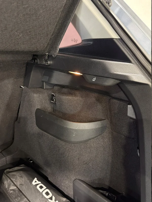 Skoda Karoq (2021) — foto 42 van 54