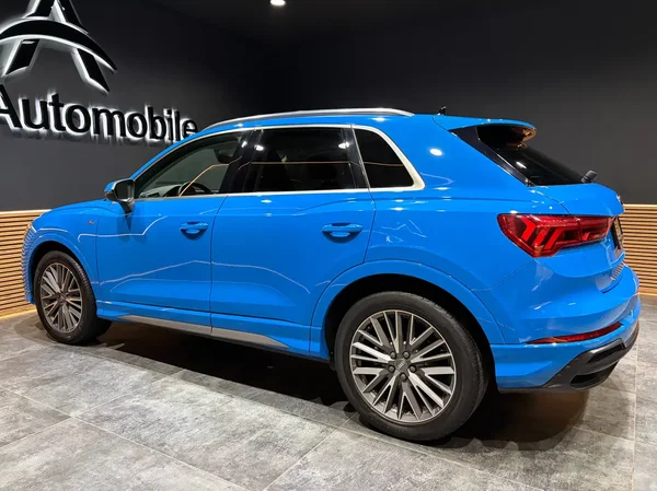 Audi Q3 (2019) — foto 17 van 28