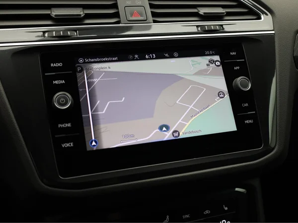 VOLKSWAGEN Tiguan eHybrid (PHEV) (2022) — foto 11 van 22