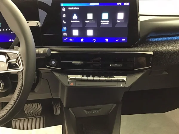 Renault Clio VI (2026) — foto 6 van 30
