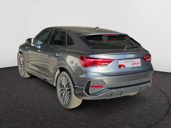 AUDI Q3 Sportback (2023) — foto 12 van 20