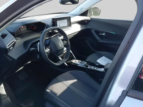 Peugeot 2008 (2022) — foto 14 van 15