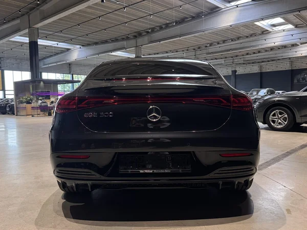 Mercedes-Benz EQE (2024) — foto 26 van 30