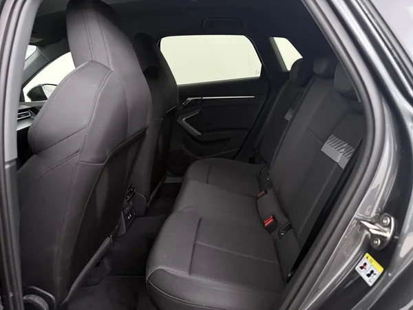 AUDI A3 Sportback (2025) — foto 2 van 18