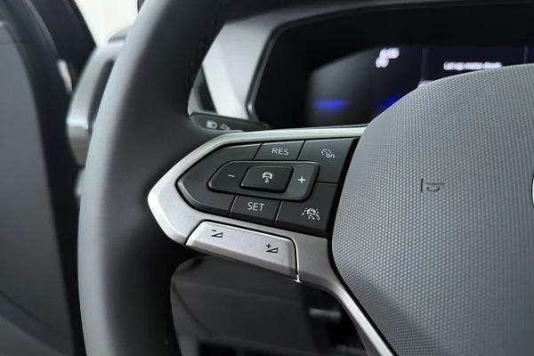 Volkswagen T-Cross — foto 6 van 16