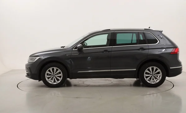 Volkswagen Tiguan (2023) — foto 12 van 32