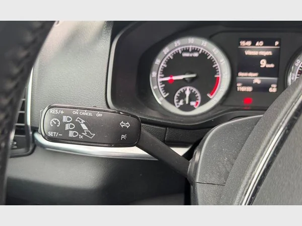 Skoda Karoq (2021) — foto 9 van 29