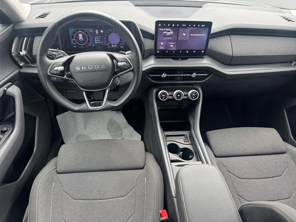 SKODA Kodiaq (2025) — foto 2 van 24