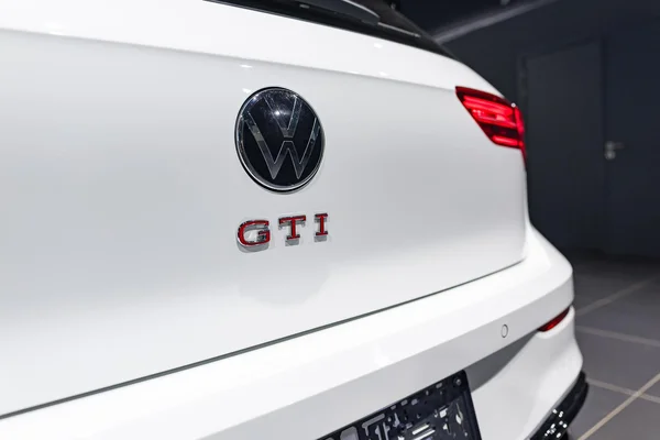 Volkswagen Golf (2020) — foto 9 van 40