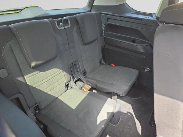 VOLKSWAGEN Touran (2025) — foto 8 van 20