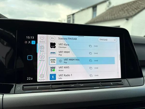 VOLKSWAGEN Golf VIII (2021) — foto 3 van 15