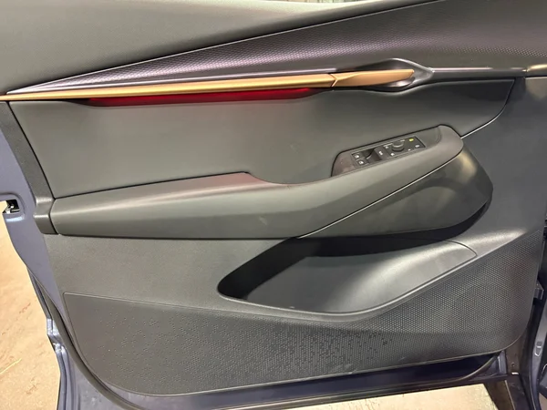 CUPRA Tavascan (2025) — foto 13 van 24
