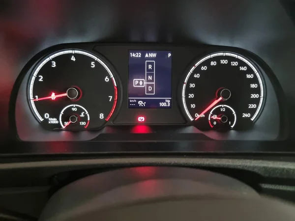 VOLKSWAGEN Caddy (2023) — foto 7 van 22