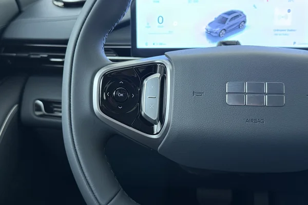 GEELY E5 (2026) — foto 7 van 20