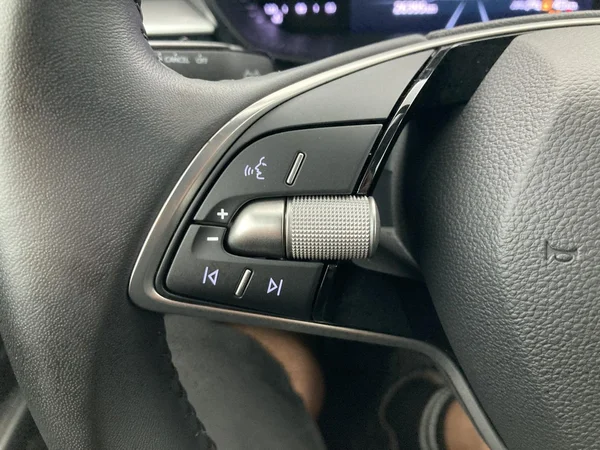 SKODA Fabia (2024) — foto 3 van 35