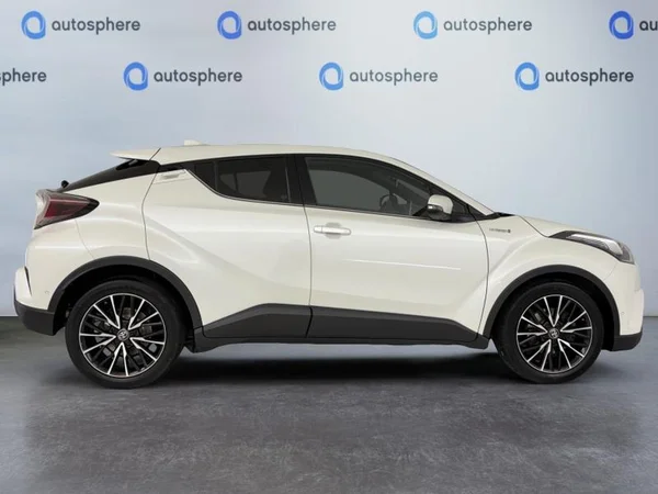 Toyota C-HR (2019) — foto 12 van 17