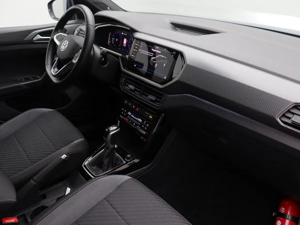VOLKSWAGEN T-Cross (2024) — foto 9 van 18