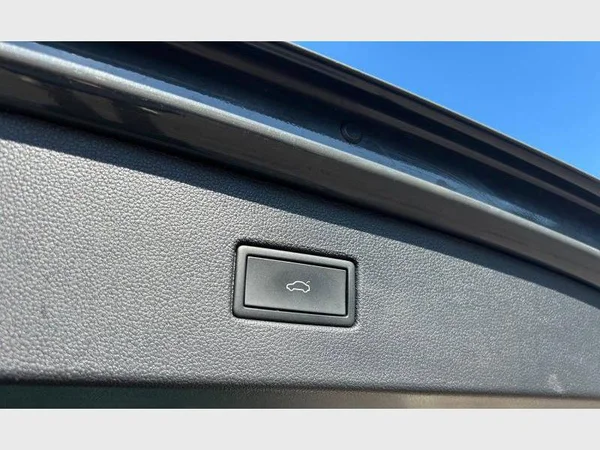 Volkswagen Tiguan (2022) — foto 20 van 29