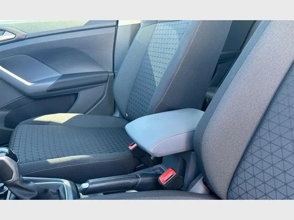 Volkswagen T-Cross (2020) — foto 14 van 29