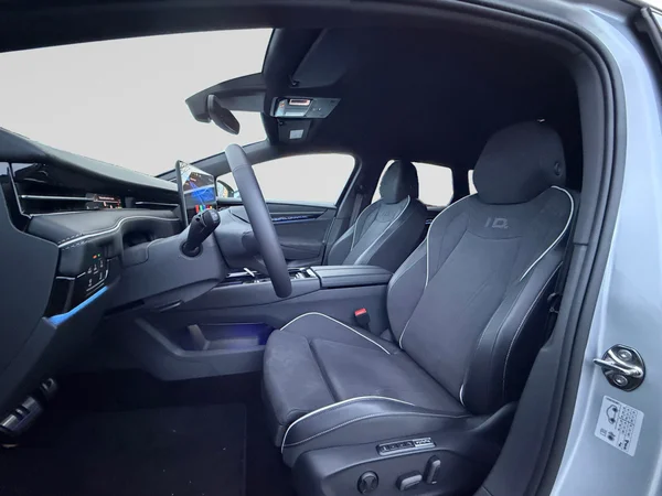 VOLKSWAGEN ID.7 Tourer (2025) — foto 6 van 23