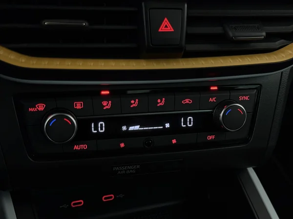 SEAT Arona (2022) — foto 17 van 27