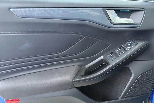 Ford Focus SW Active (2025) — foto 6 van 17